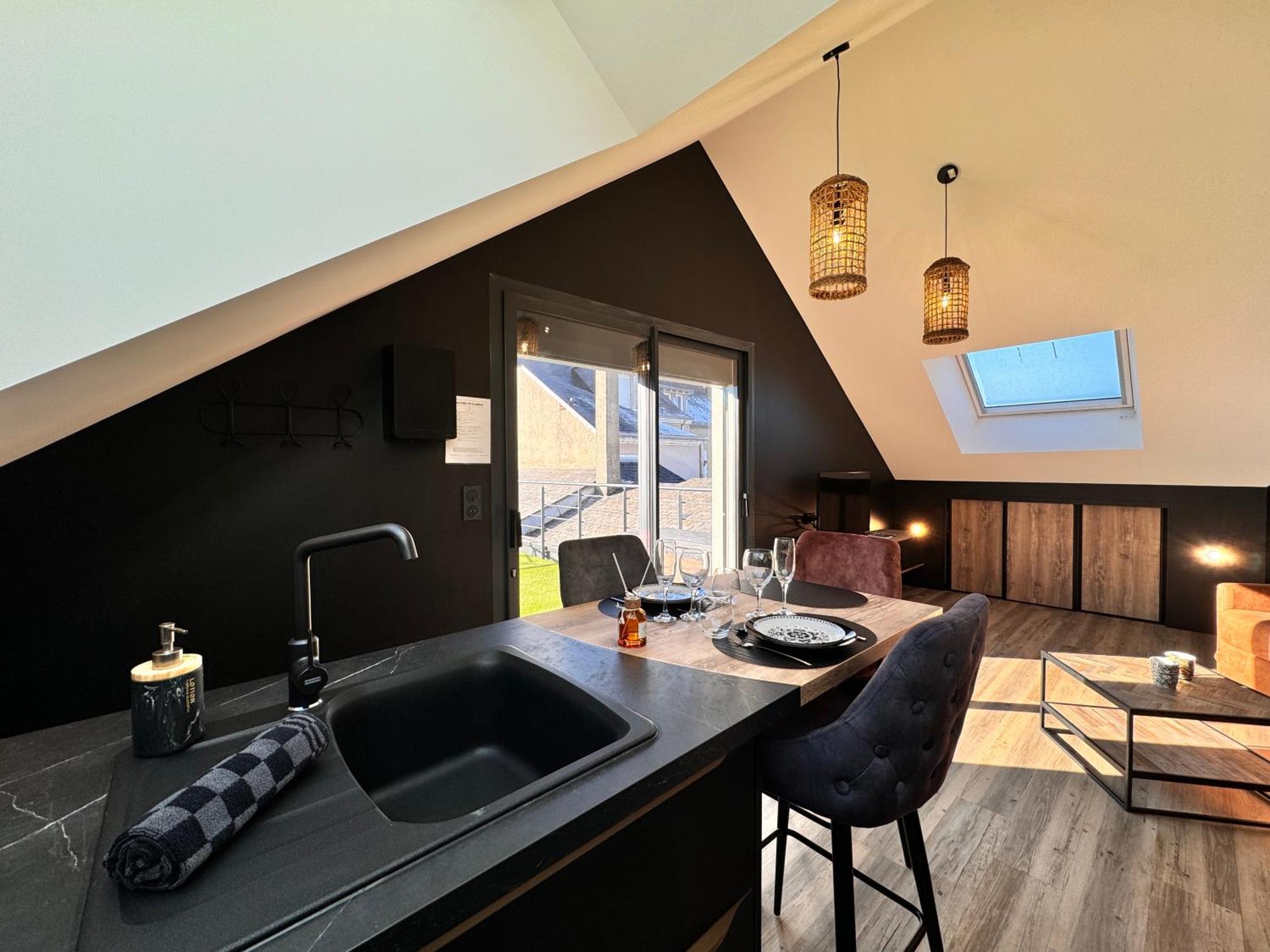 In The Sky - Jacuzzi - Vieux Mans - 2 Pers *